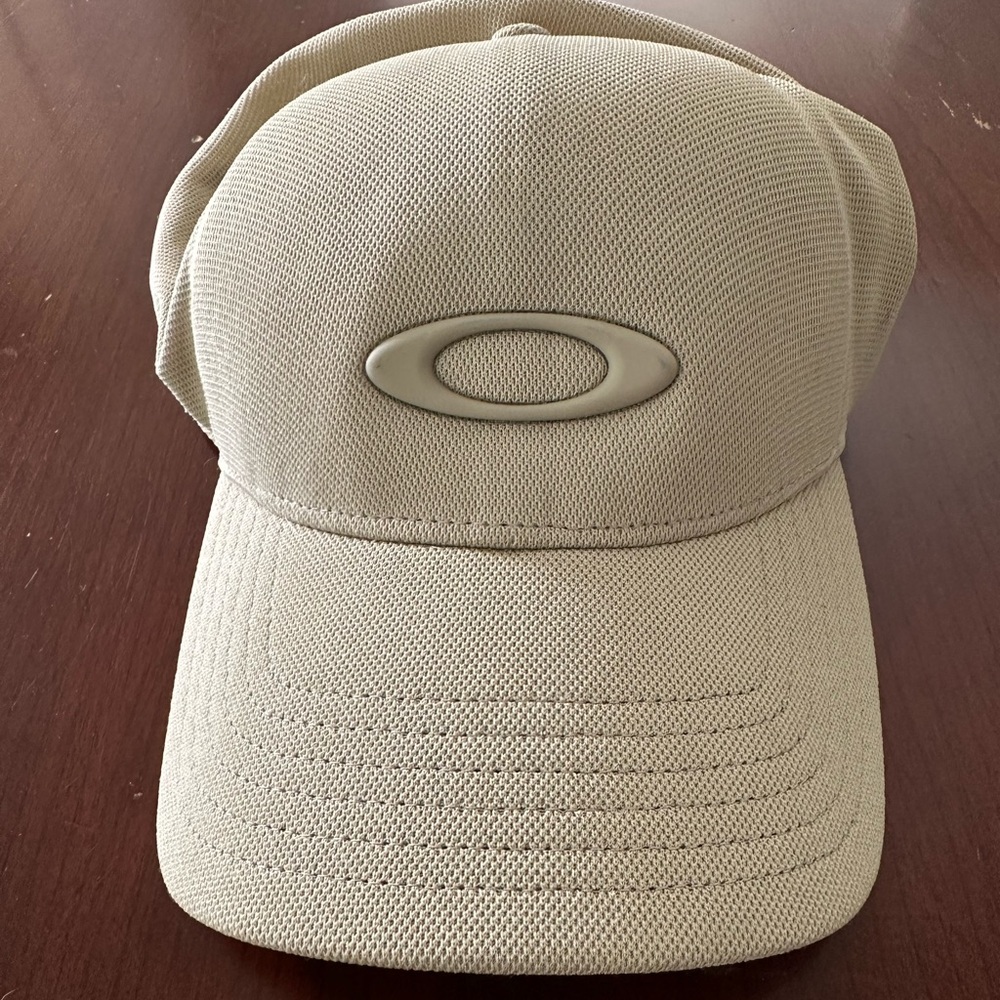 Oakley Tan Baseball Cap